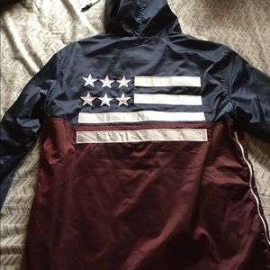 Pull over windbreaker